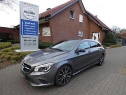 Grau Gebraucht 2016 Mercedes CLA220 Urban Limousine | 14.950 € (Guter Preis)