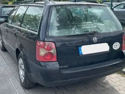 Schwarz Gebraucht 2002 VW Passat Comfortline Kombi | 700 € (Guter Preis)