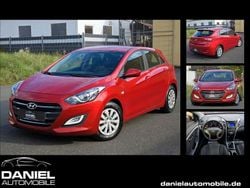 Rot Gebraucht 2016 Hyundai i30 Classic Limousine | 8.999 € (Fairer Preis)