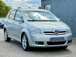 Silber Gebraucht 2006 Toyota Corolla Verso Executive Van / Kleinbus | 4.990 € (Teuer)