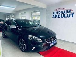Schwarz Gebraucht 2014 Volvo V40 R-Design Summum Kombi | 10.950 €