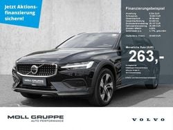 Black solid ´stone´ Gebraucht 2023 Volvo V60 CC Plus Kombi | 33.640 € (Superpreis)