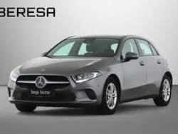 Grau Gebraucht 2020 Mercedes A180 Van / Kleinbus | 17.480 € (Superpreis)
