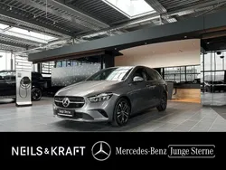 Metalliclack mountaingrau Gebraucht 2024 Mercedes B180 Progressive Van / Kleinbus | 32.450 € (Fairer Preis)