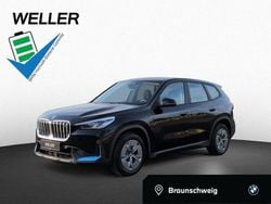 Schwarz (schwarz) Gebraucht 2023 BMW iX1 Performance SUV | 33.990 € (Superpreis)