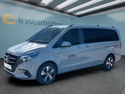 Grau Gebraucht 2025 Mercedes V250 Van / Kleinbus | 70.449 €