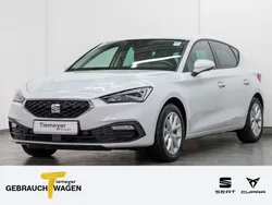 Weiß Gebraucht 2022 Seat Leon Style Kleinwagen | 17.270 € (Fairer Preis)
