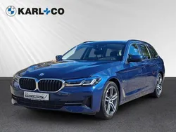 Blau Gebraucht 2021 BMW 530e Shadowline Kombi | 33.998 € (Guter Preis)
