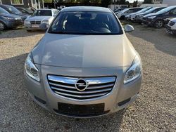 Grau Gebraucht 2010 Opel Insignia Sport Limousine | 2.900 € (Superpreis)