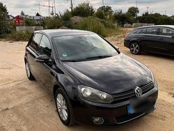 Schwarz Gebraucht 2012 VW Golf VI Style Kleinwagen | 4.900 € (Fairer Preis)