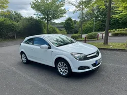 Weiß Gebraucht 2009 Opel Astra GTC Selection Coupé | 2.000 € (Fairer Preis)