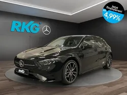 Schwarz Gebraucht 2025 Mercedes A200 AMG Limousine | 39.780 €