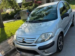 Grau Gebraucht 2007 Citroën C3 Kleinwagen | 1.200 €