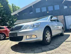 Silber Gebraucht 2010 Skoda Octavia Ambiente Kombi | 4.900 € (Superpreis)