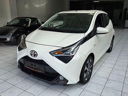 Weiß Gebraucht 2020 Toyota Aygo X-play Kleinwagen | 10.990 € (Fairer Preis)