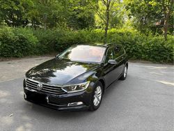 Schwarz Gebraucht 2016 VW Passat Kombi | 12.700 € (Superpreis)