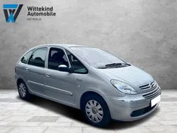 Grau Gebraucht 2008 Citroën Xsara Picasso Style Van / Kleinbus | 2.333 € (Fairer Preis)