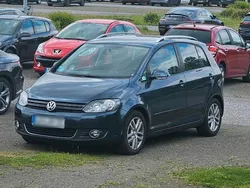 Blau Gebraucht 2009 VW Golf Plus Highline Van / Kleinbus | 4.400 € (Guter Preis)