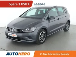 Grau Gebraucht 2017 VW Golf Sportsvan Sound Van / Kleinbus | 13.900 € (Fairer Preis)