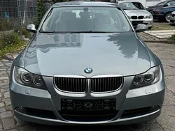 Grau Gebraucht 2005 BMW 325 Sport Line Limousine | 4.790 € (Fairer Preis)