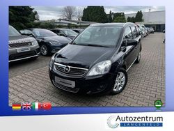 Schwarz Gebraucht 2013 Opel Zafira Edition Van / Kleinbus | 7.990 € (Etwas zu teuer)