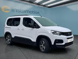 Weiß Gebraucht 2024 Peugeot e-Rifter Van / Kleinbus | 27.249 € (Fairer Preis)