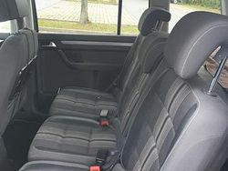 Grau Gebraucht 2012 VW Touran Van / Kleinbus | 8.500 € (Fairer Preis)