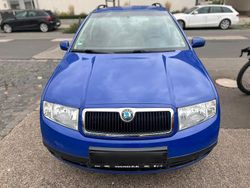 Blau Gebraucht 2004 Skoda Fabia Kleinwagen | 1.450 € (Fairer Preis)