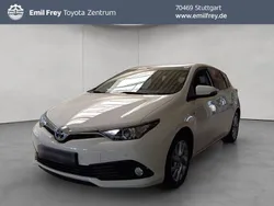 Schneeweiß Gebraucht 2016 Toyota Auris Edition-S Limousine | 13.450 € (Fairer Preis)