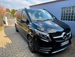 Schwarz Gebraucht 2019 Mercedes V300 AMG Van / Kleinbus | 44.900 € (Etwas zu teuer)