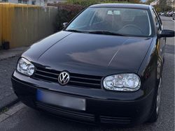 Schwarz Gebraucht 2001 VW Golf IV Edition Limousine | 1.300 € (Guter Preis)