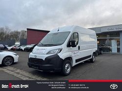 Icy white Gebraucht 2024 Toyota Proace Van / Kleinbus | 34.888 € (Etwas zu teuer)