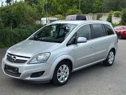 Silber Gebraucht 2013 Opel Zafira Family Van / Kleinbus | 6.990 € (Fairer Preis)