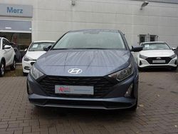 Blau Neu 2025 Hyundai i20 Limousine | 19.850 € (Etwas zu teuer)