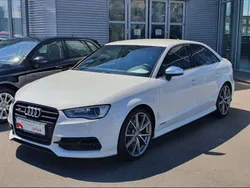 Weiß Gebraucht 2015 Audi S3 Comfort Limousine | 26.500 € (Etwas zu teuer)
