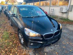 Schwarz Gebraucht 2015 BMW 218 Kombi | 4.800 €