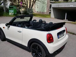 Gebraucht 2018 Mini One Cabriolet Pepper Cabrio | 15.900 €
