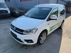 Candyweiß Gebraucht 2017 VW Caddy Trendline Van / Kleinbus | 10.900 € (Superpreis)