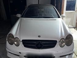 Weiß Gebraucht 2003 Mercedes 320 Cabrio | 4.500 € (Fairer Preis)