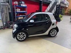 Schwarz Gebraucht 2016 Smart ForTwo Coupé Coupé | 7.500 € (Fairer Preis)