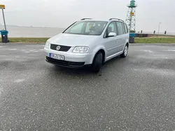 Silber Gebraucht 2004 VW Touran Basis Van / Kleinbus | 4.999 € (Teuer)