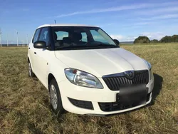 Weiß Gebraucht 2014 Skoda Fabia Cool Edition Kleinwagen | 4.390 € (Guter Preis)