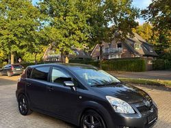 Grau Gebraucht 2009 Toyota Corolla Verso Sol Van / Kleinbus | 4.490 € (Fairer Preis)