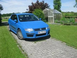 Blau Gebraucht 2002 Fiat Stilo Dynamic Kleinwagen | 2.400 €