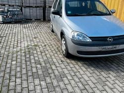 Silber Gebraucht 2002 Opel Corsa Kleinwagen | 350 €