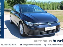 Deep schwarz perleffekt Gebraucht 2022 VW Golf VIII Life Kombi | 24.980 € (Fairer Preis)
