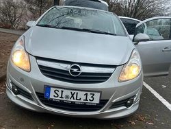 Silber Gebraucht 2009 Opel Corsa Sport Kleinwagen | 1.600 € (Guter Preis)