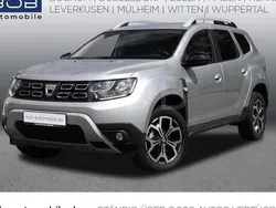 Grau Gebraucht 2021 Dacia Duster Celebration SUV | 18.888 € (Fairer Preis)