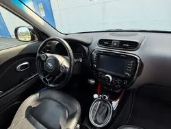Schwarz Gebraucht 2016 Kia Soul SUV | 10.000 € (Guter Preis)