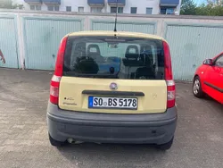 Gelb Gebraucht 2009 Fiat Panda Kleinwagen | 600 €